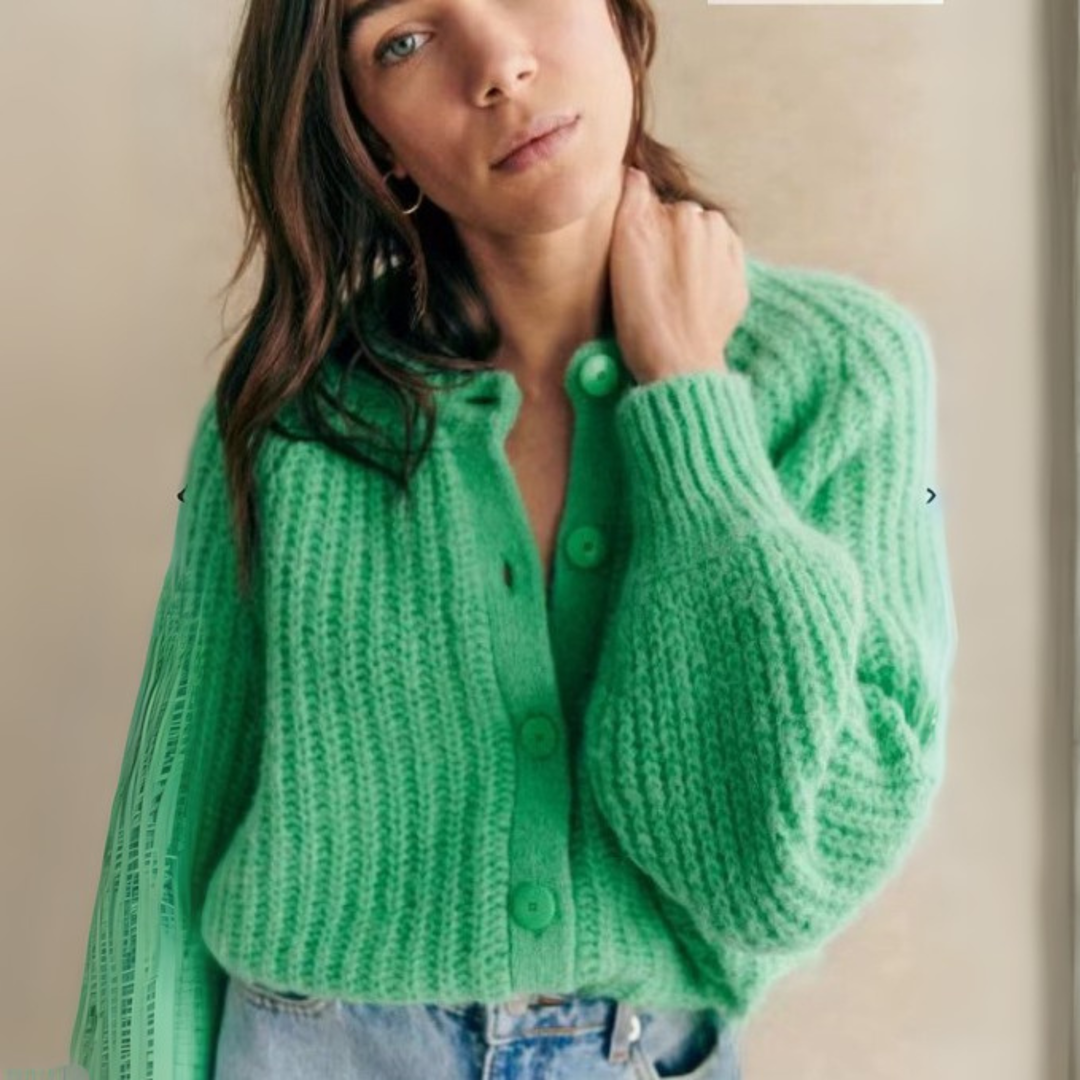 ELOWEN | Round Neck Button-Down Cardigan