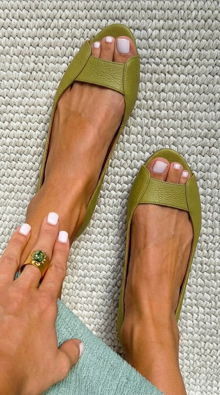 Ruby | Golden Comfort Chic Sandals