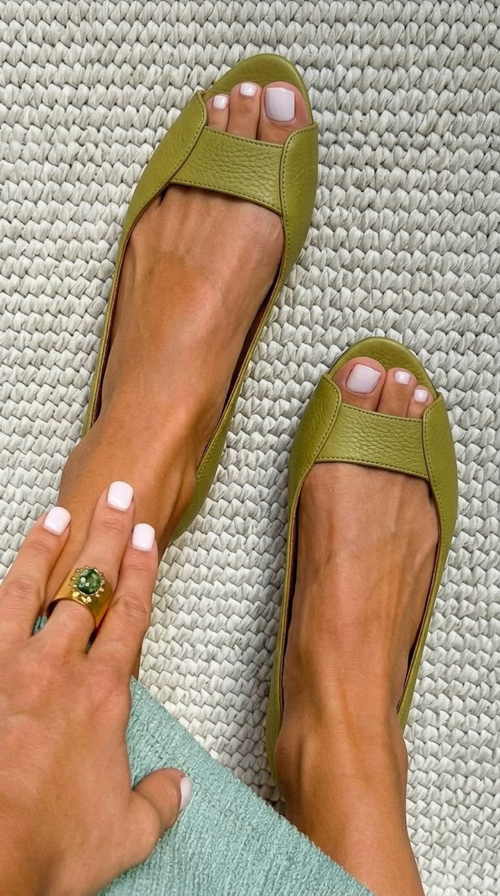 Ruby | Golden Comfort Chic Sandals