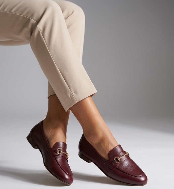 Loafers & Flats