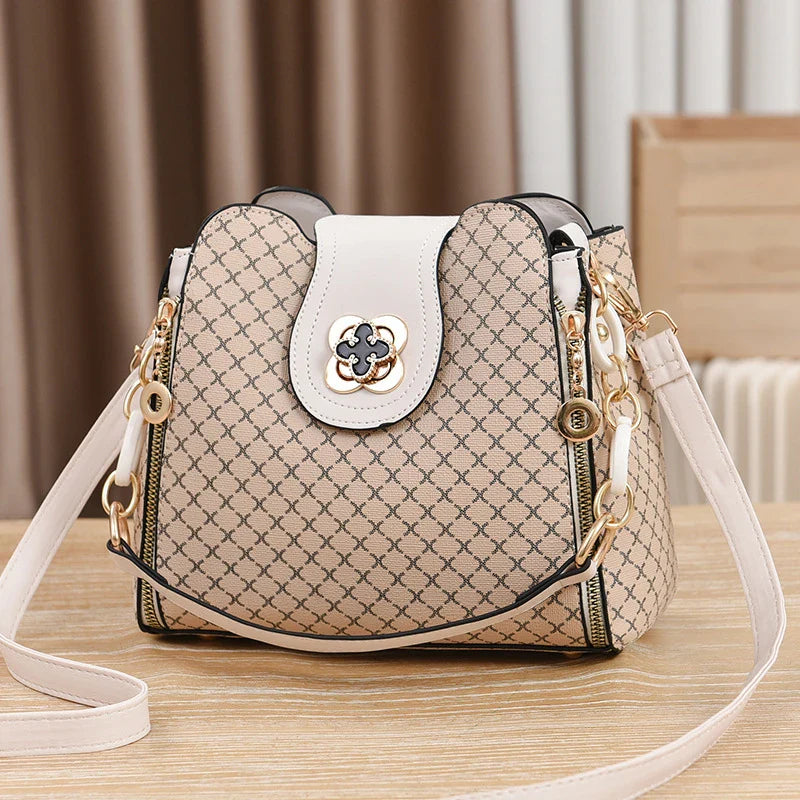 BROKEN HILL | Luxurious Charm Bag