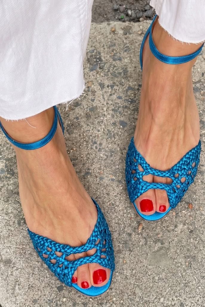 Willow | Golden Woven Sandals